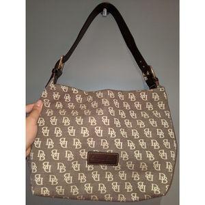 Dooney & Bourke DB pattern tan/beige shoulderbag
